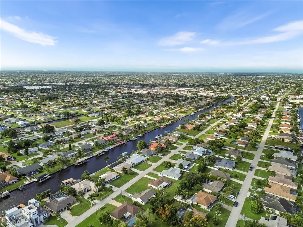 2014 SE 12th Terrace Cape Coral FL 33990