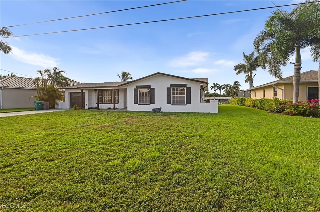 2014 SE 12th Terrace Cape Coral FL 33990