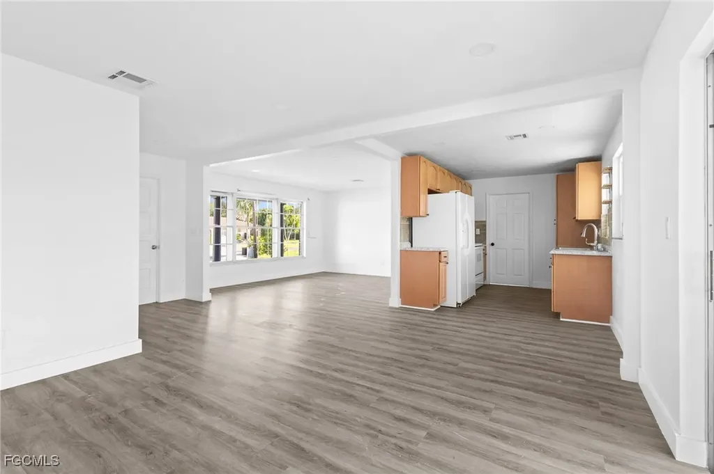 2014 SE 12th Terrace Cape Coral FL 33990