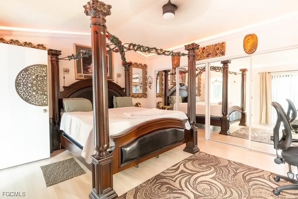 9697 Galley Court Fort Myers FL 33919