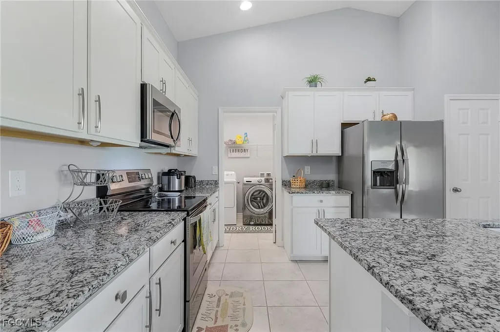 4049 NW 37th Avenue Cape Coral FL 33993