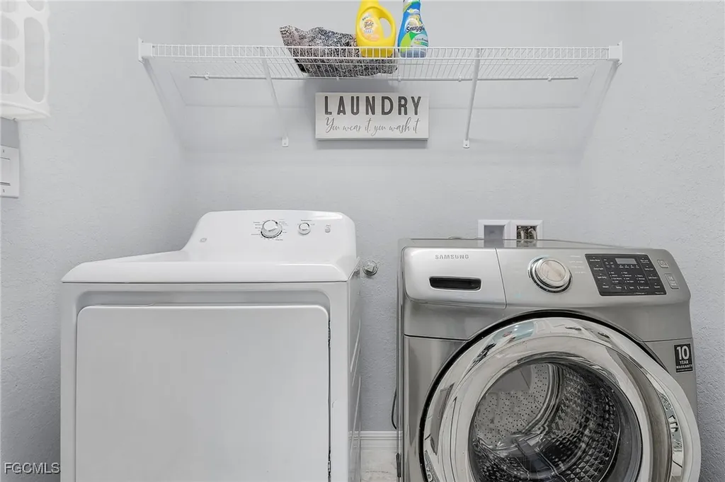 4049 NW 37th Avenue Cape Coral FL 33993