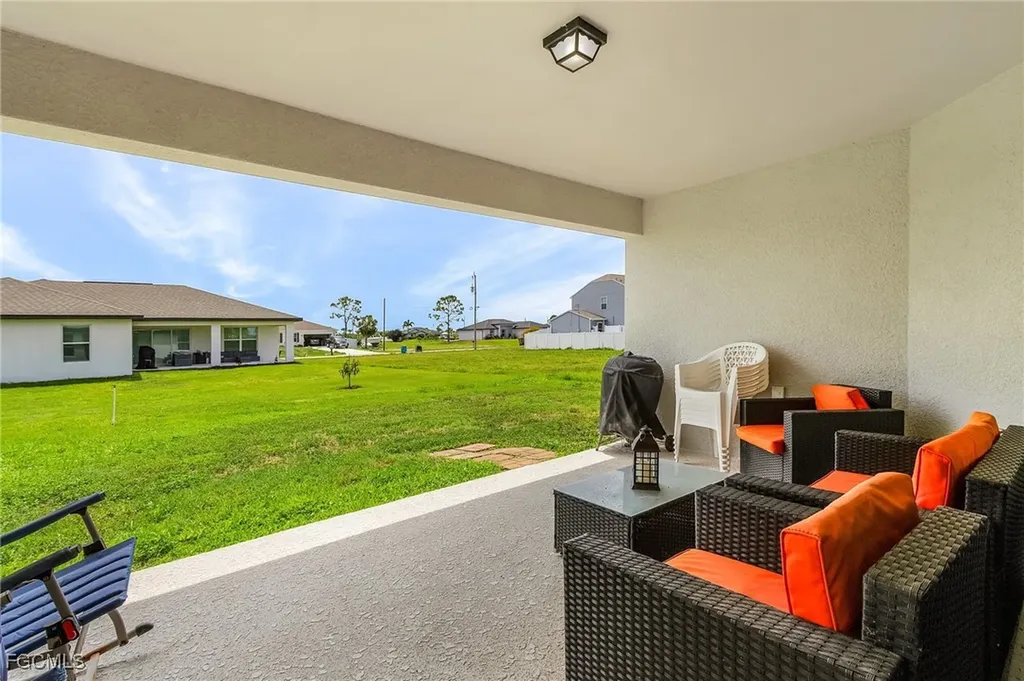 4049 NW 37th Avenue Cape Coral FL 33993