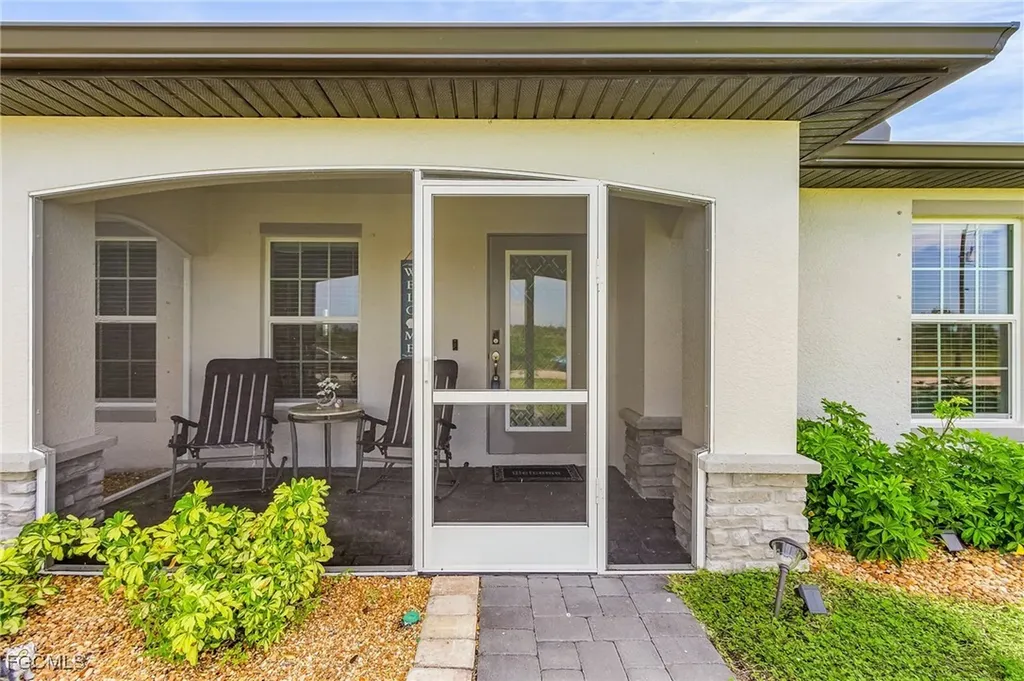 4049 NW 37th Avenue Cape Coral FL 33993