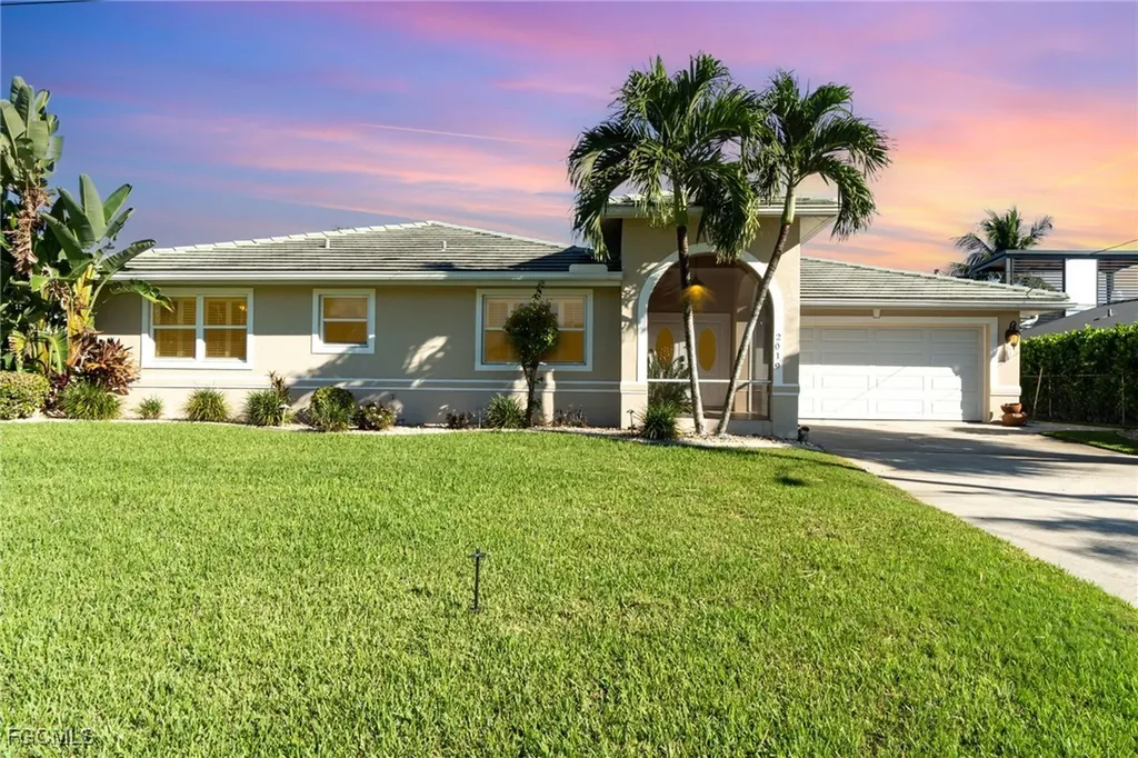 2019 SE 28th Terrace Cape Coral FL 33904