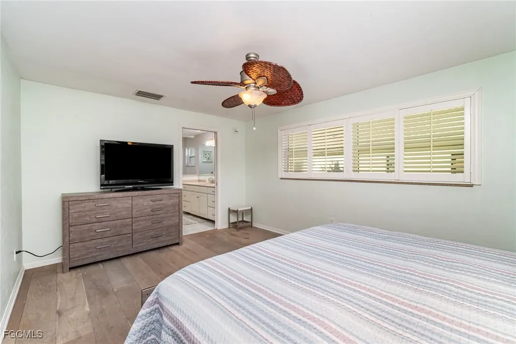 2019 SE 28th Terrace Cape Coral FL 33904