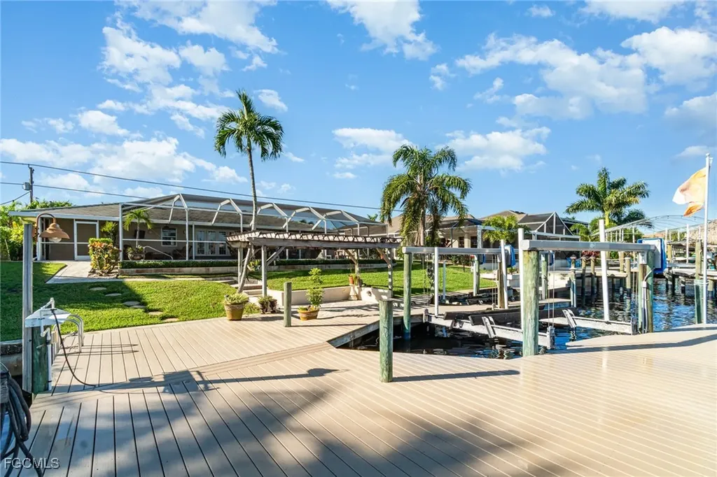 2019 SE 28th Terrace Cape Coral FL 33904