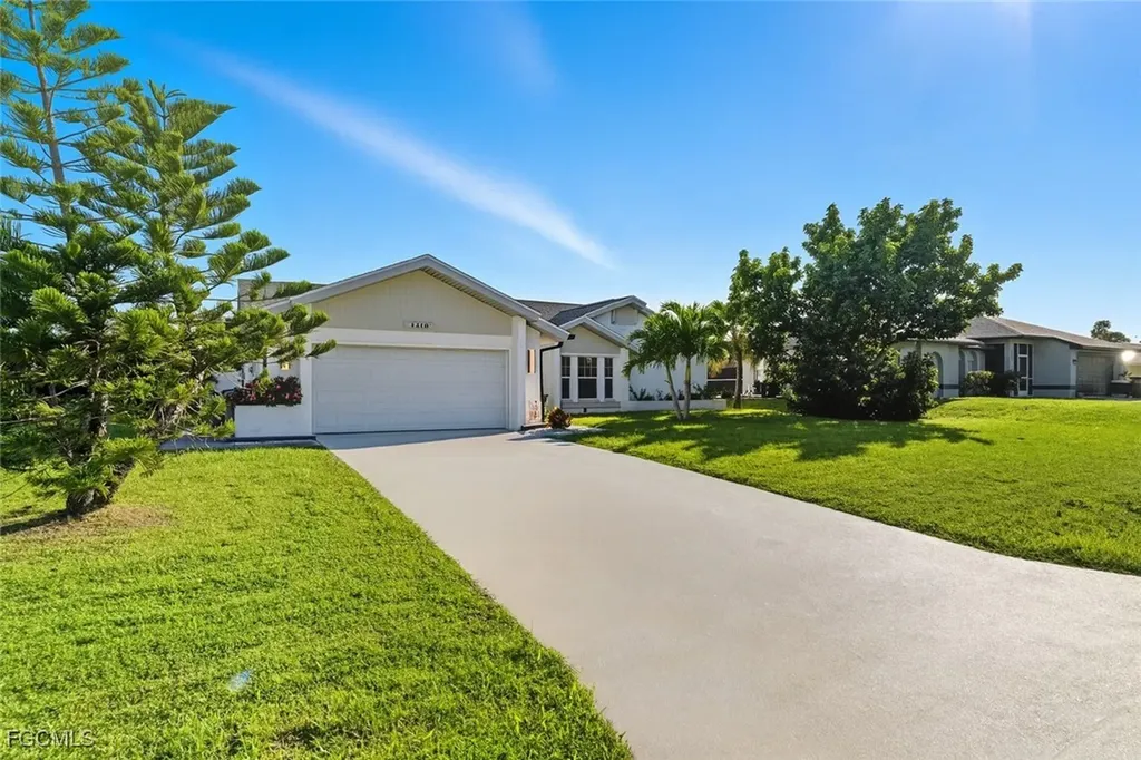 1310 SW 19th Lane Cape Coral FL 33991