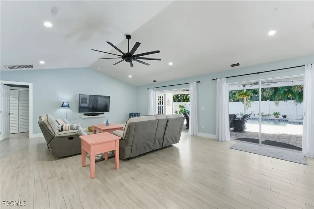 1310 SW 19th Lane Cape Coral FL 33991