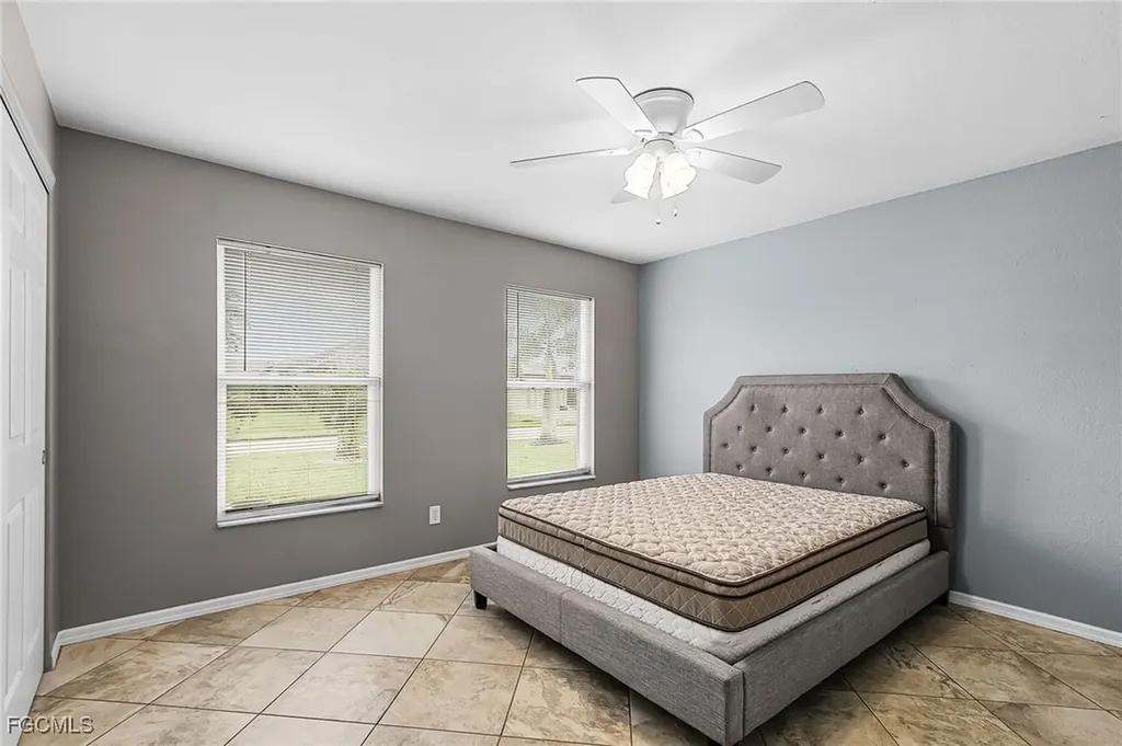 4512 SW 20th Avenue Cape Coral FL 33914