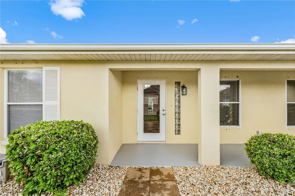 4512 SW 20th Avenue Cape Coral FL 33914