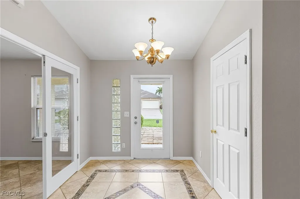 4512 SW 20th Avenue Cape Coral FL 33914
