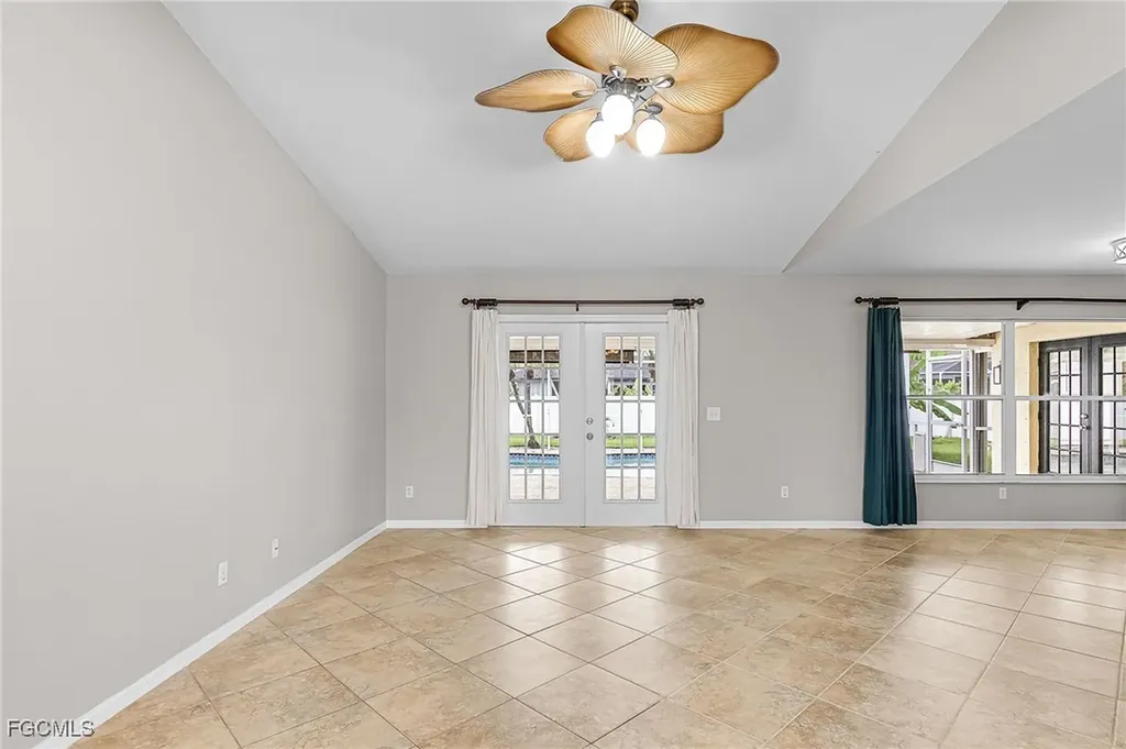 4512 SW 20th Avenue Cape Coral FL 33914