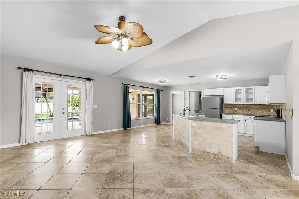 4512 SW 20th Avenue Cape Coral FL 33914