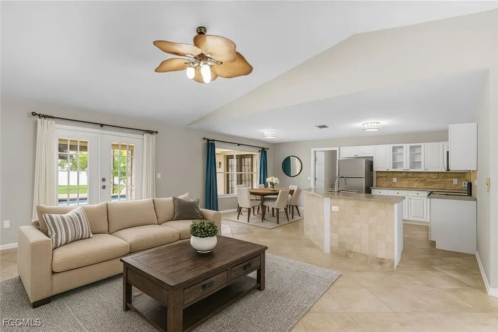 4512 SW 20th Avenue Cape Coral FL 33914