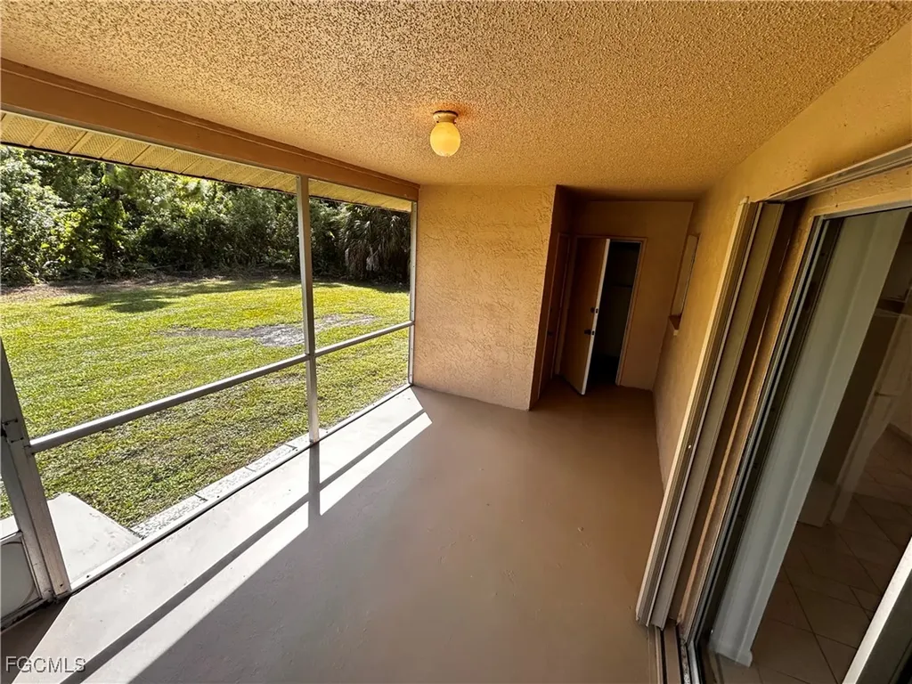 19061 / 19065 Tangerine Road Fort Myers FL 33967