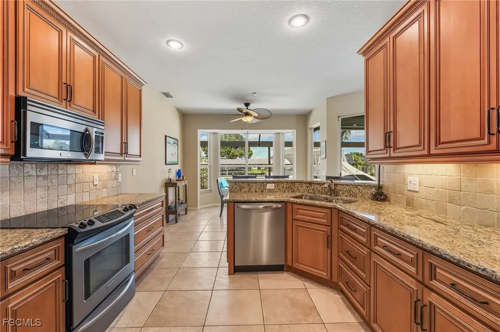 149 SW 54th Terrace Cape Coral FL 33914