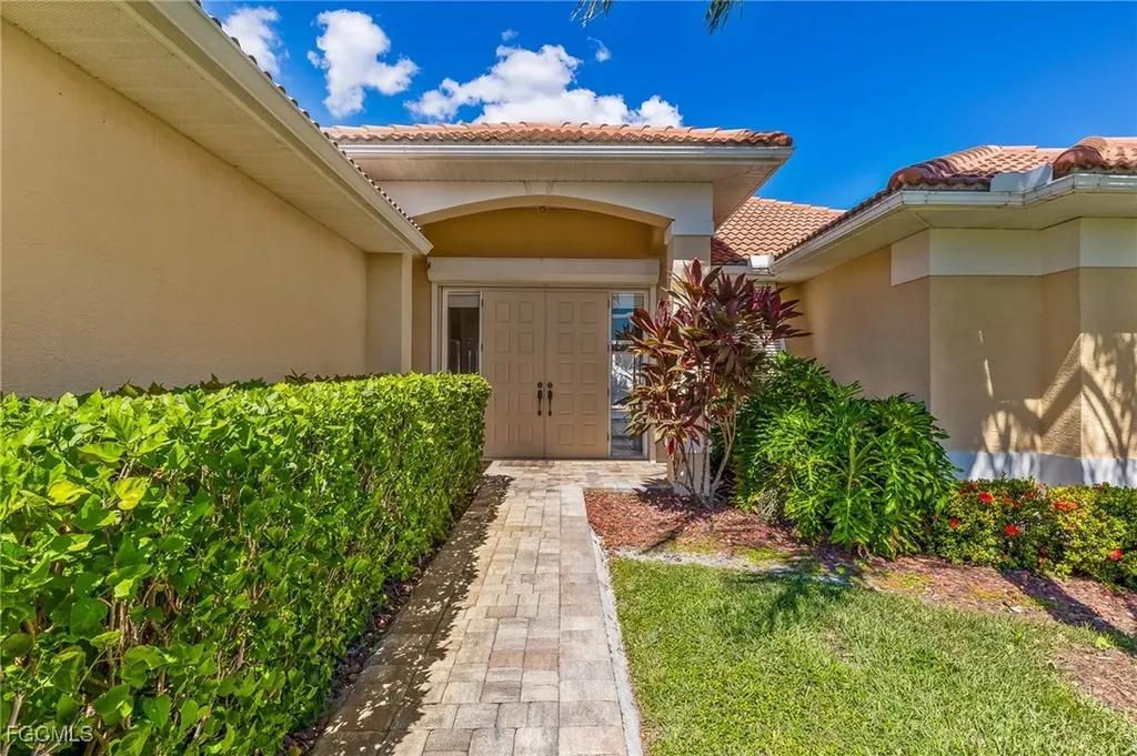 149 SW 54th Terrace Cape Coral FL 33914