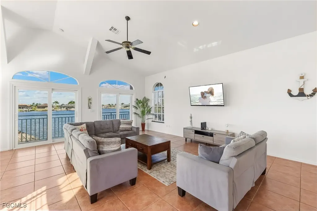 1109 SW 44th Street Cape Coral FL 33914