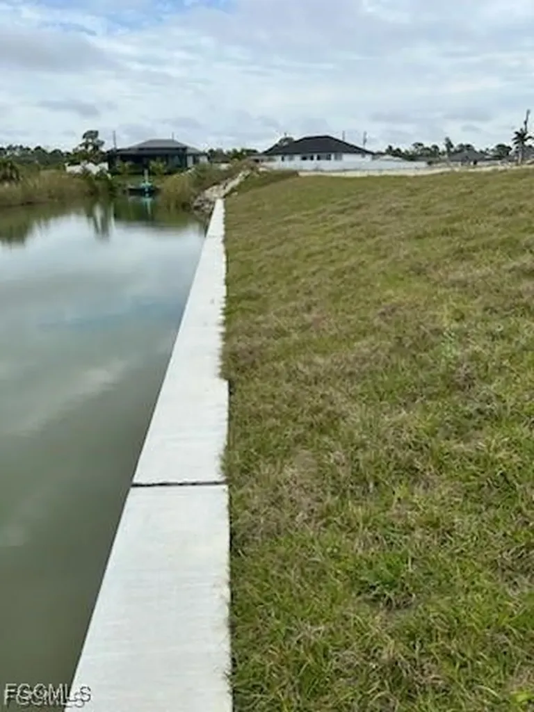 2140 NW 17th Avenue Cape Coral FL 33993