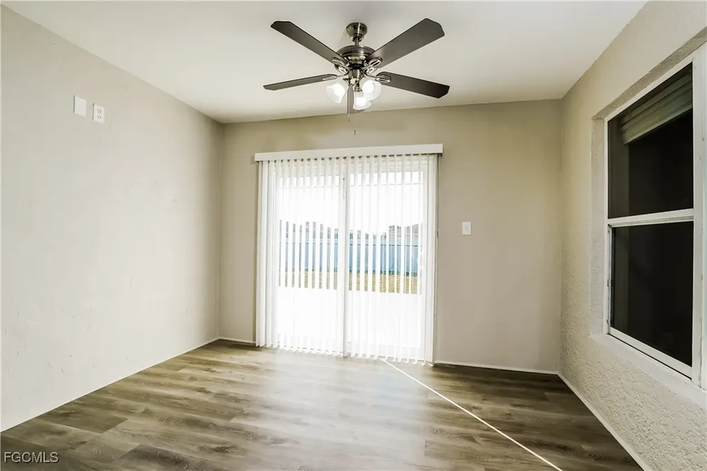 1422 NW 1st Street Cape Coral FL 33993