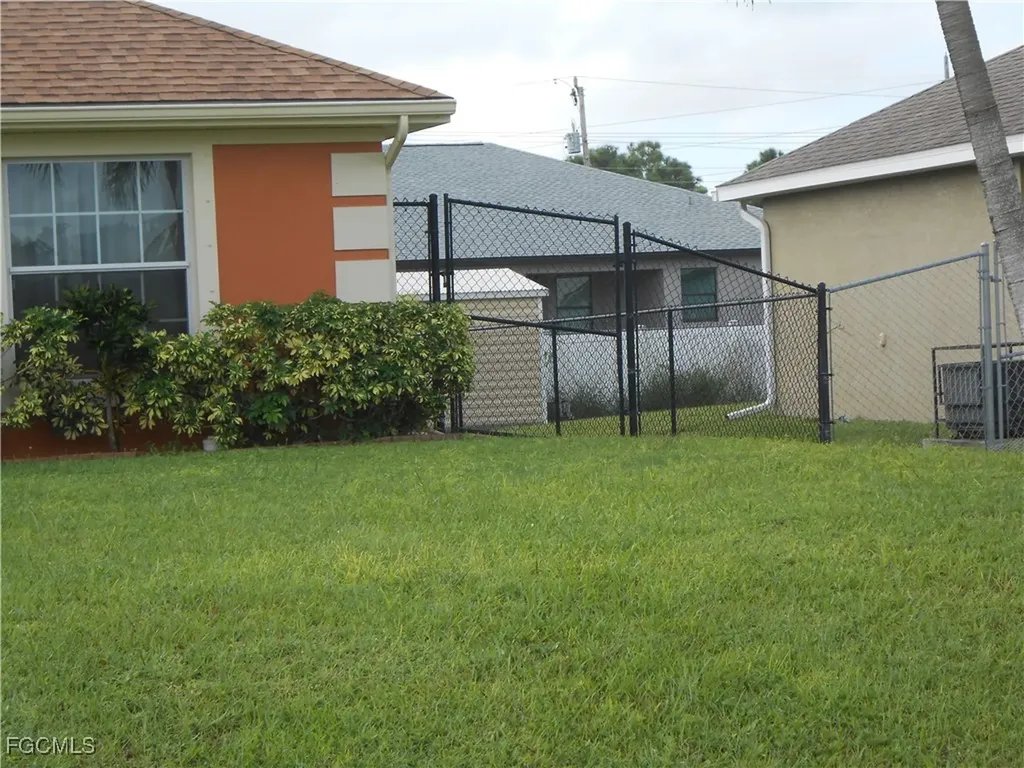 4109 35th Street SW Lehigh Acres FL 33976