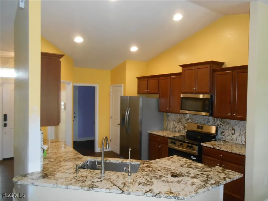 4109 35th Street SW Lehigh Acres FL 33976