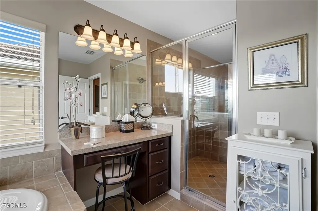 8591 Sumner Avenue Fort Myers FL 33908