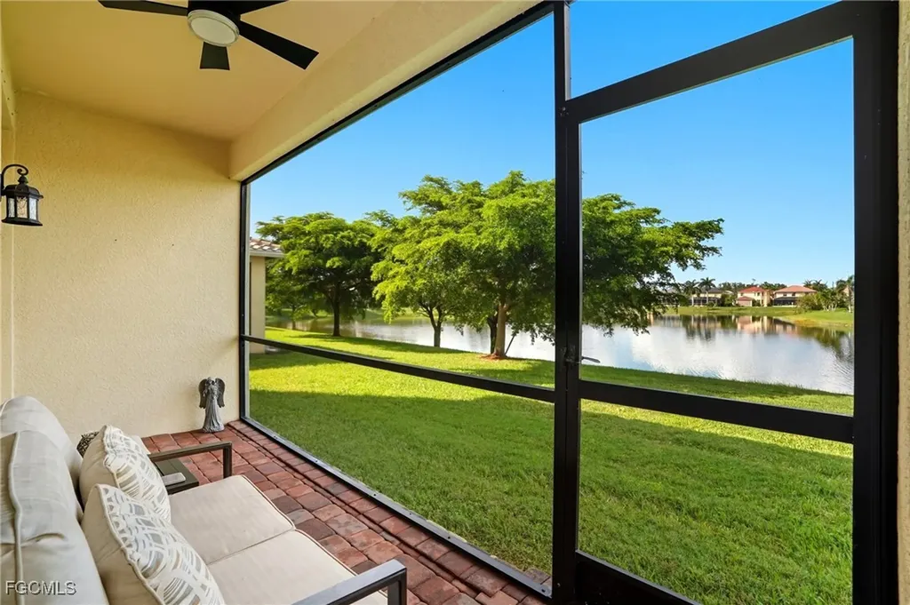 8591 Sumner Avenue Fort Myers FL 33908