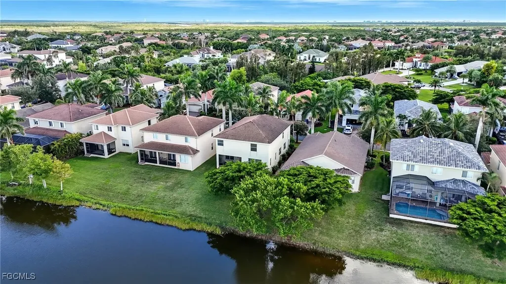 8591 Sumner Avenue Fort Myers FL 33908