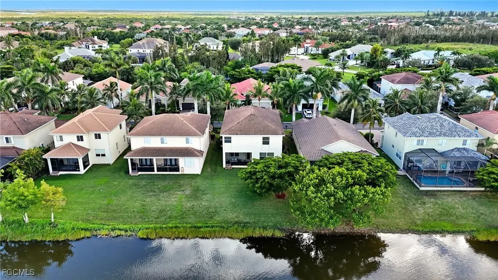 8591 Sumner Avenue Fort Myers FL 33908