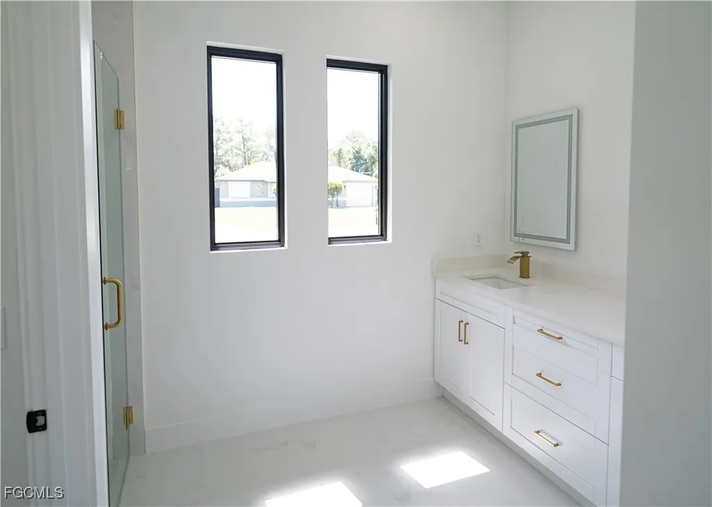 905 E 6th Street Lehigh Acres FL 33972