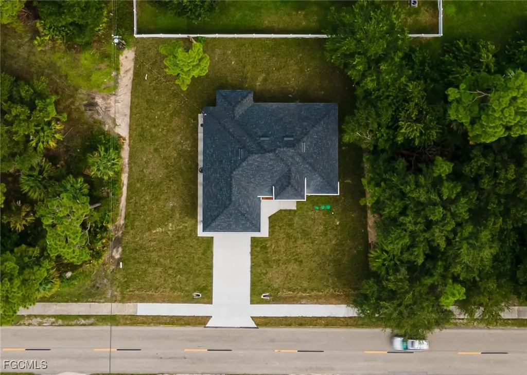 905 E 6th Street Lehigh Acres FL 33972