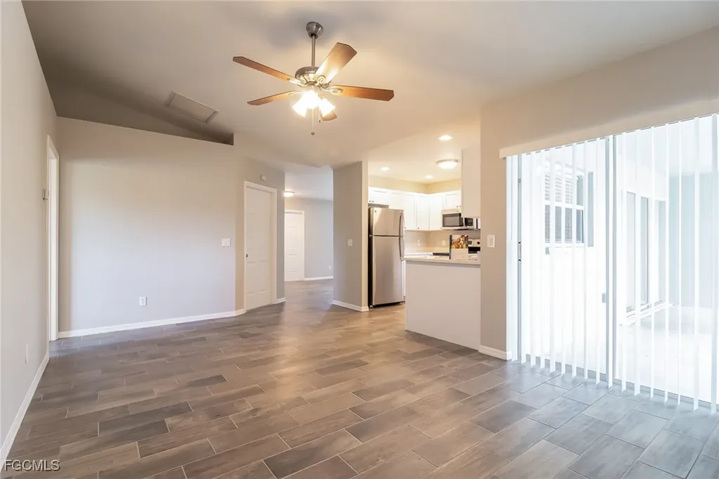 1107 SE 5th Avenue Cape Coral FL 33990