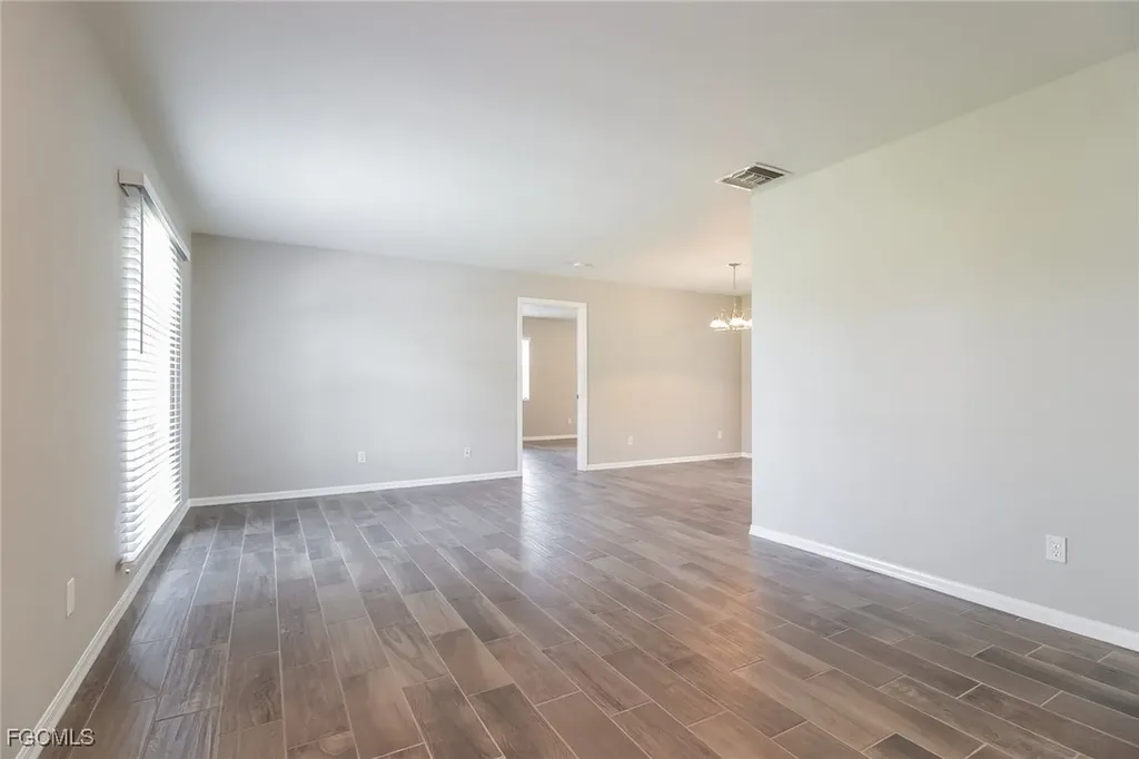 1107 SE 5th Avenue Cape Coral FL 33990