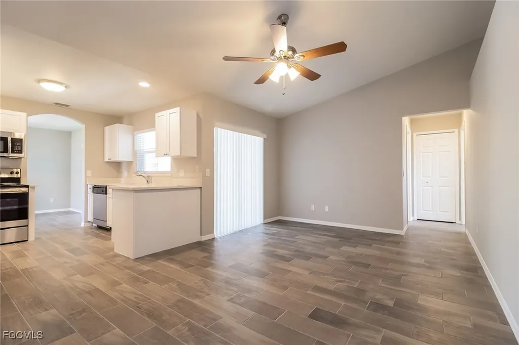 1107 SE 5th Avenue Cape Coral FL 33990