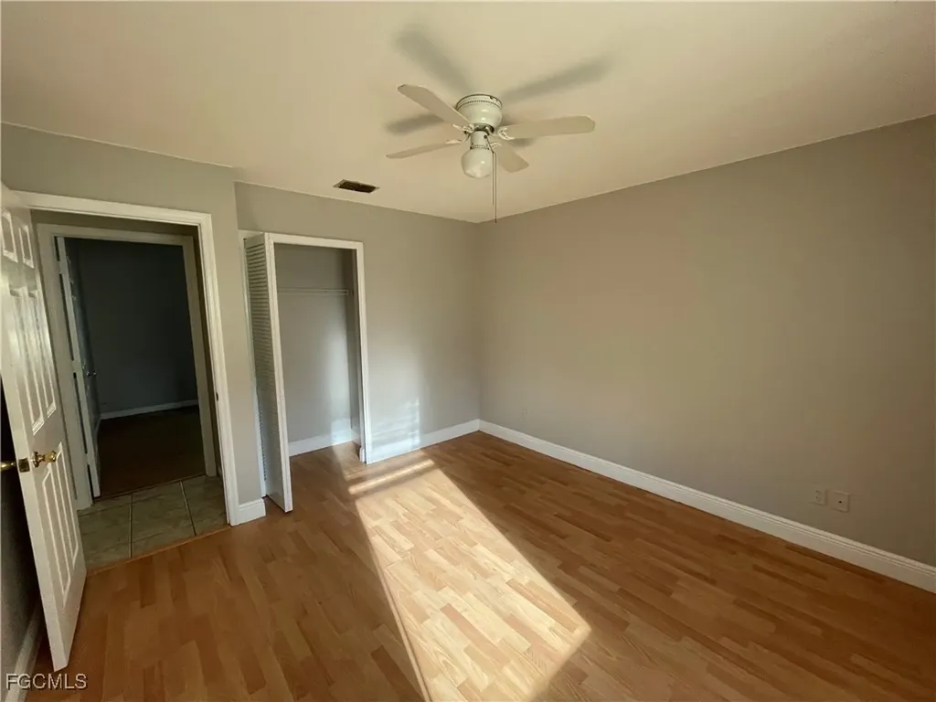 1409 SW 11th Place Cape Coral FL 33991