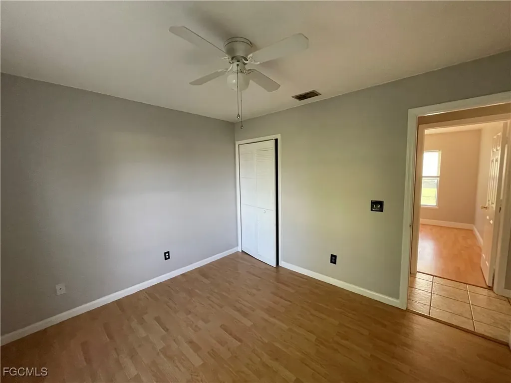 1409 SW 11th Place Cape Coral FL 33991