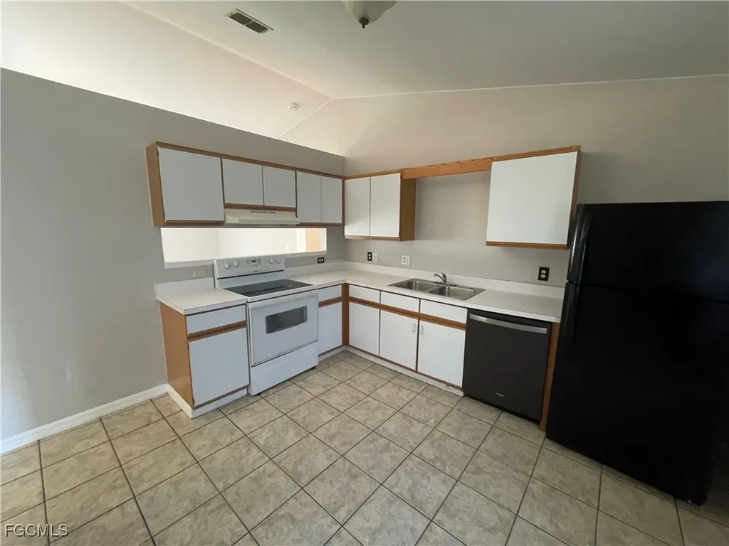 1409 SW 11th Place Cape Coral FL 33991