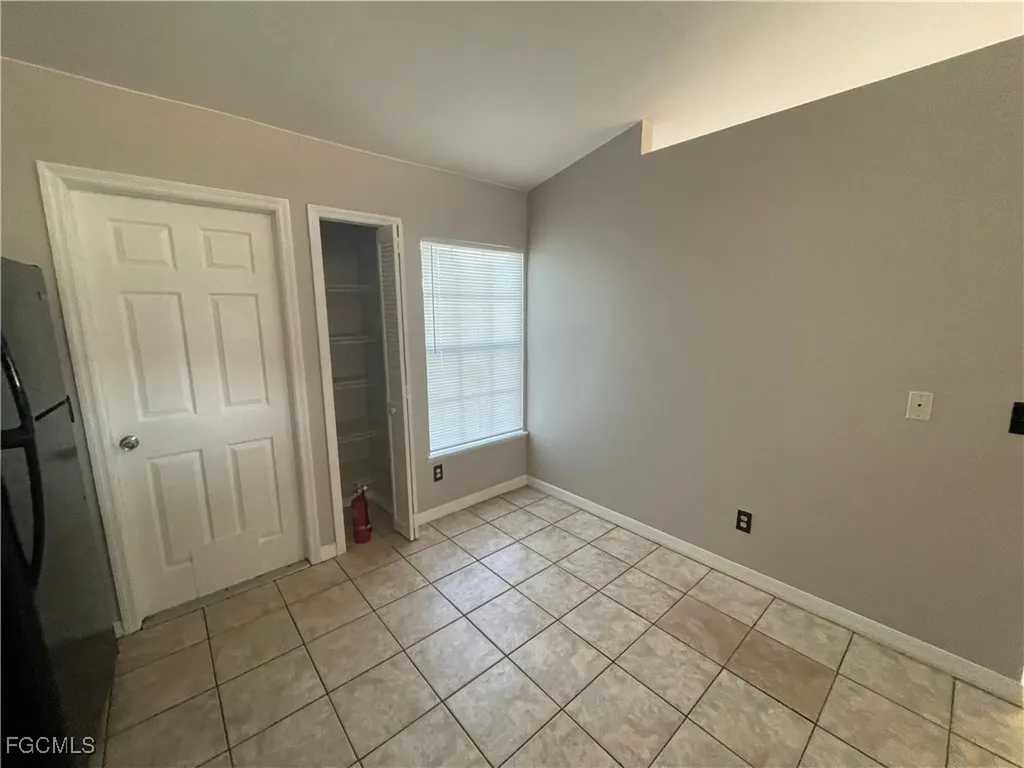 1409 SW 11th Place Cape Coral FL 33991