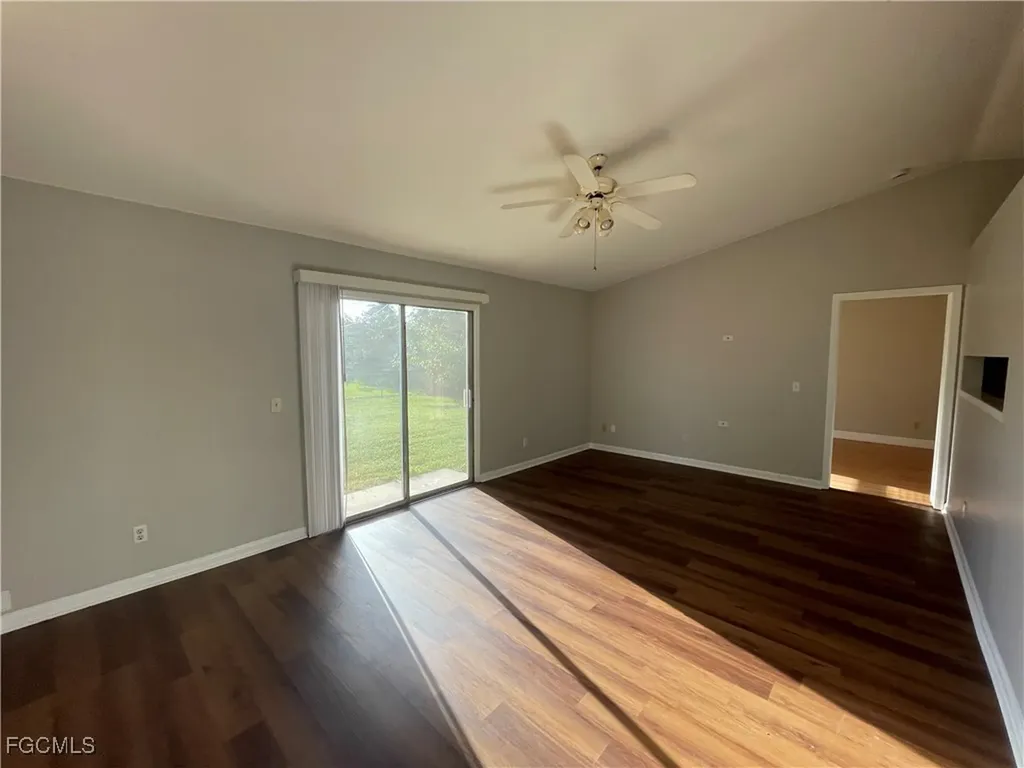 1409 SW 11th Place Cape Coral FL 33991