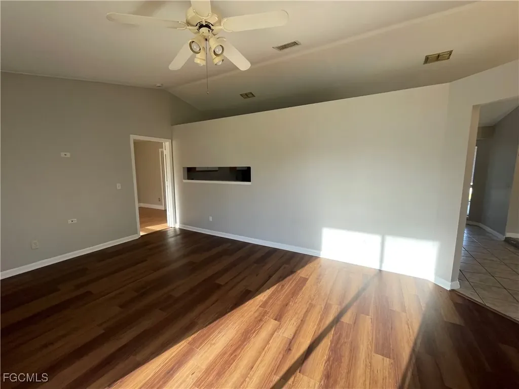 1409 SW 11th Place Cape Coral FL 33991