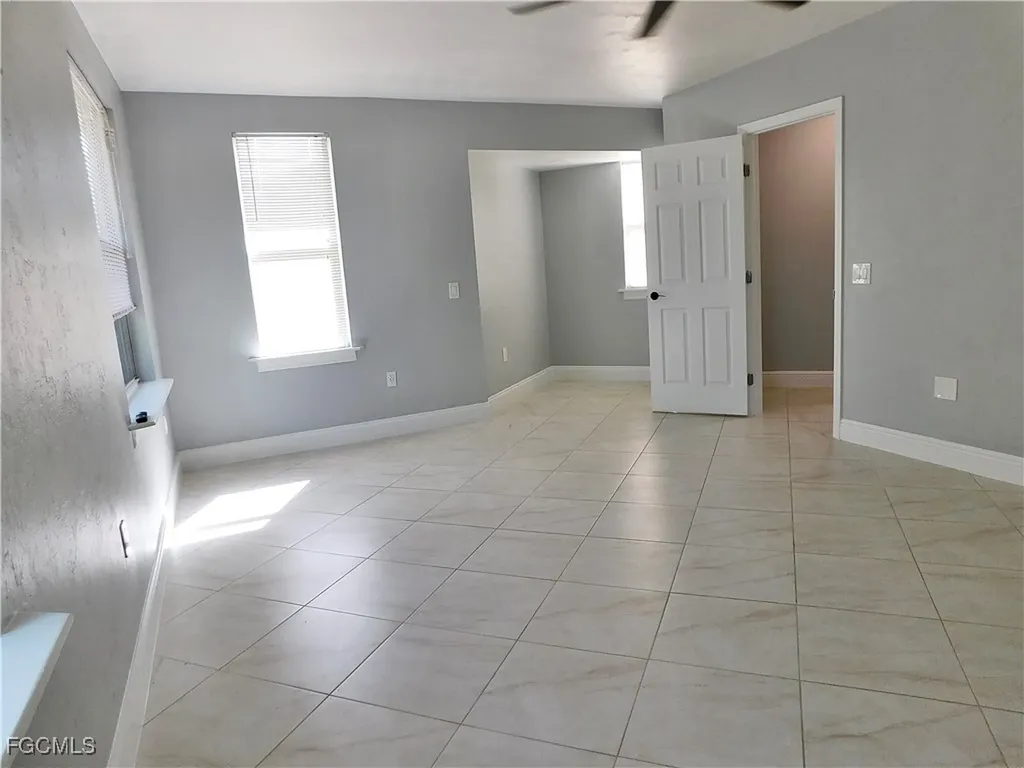 16990 Laurelin Court North Fort Myers FL 33917