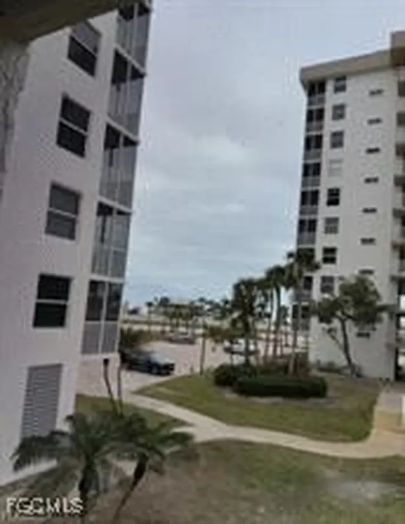 5700 Bonita Beach Road SW Bonita Springs FL 34134