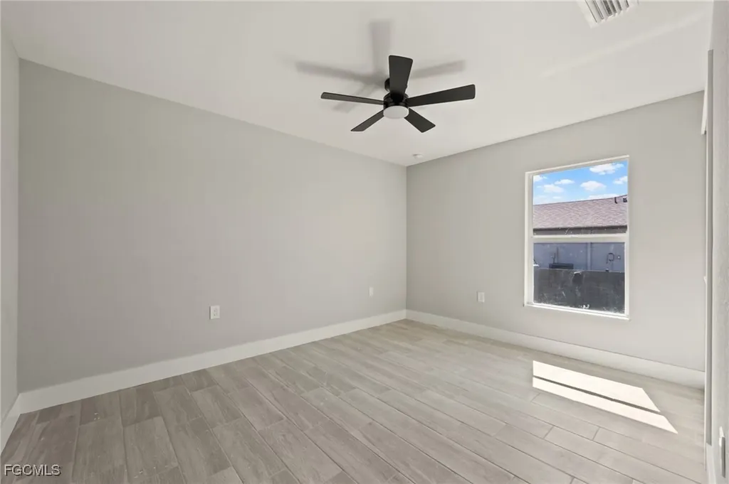 1425 NE 44th Street Cape Coral FL 33909