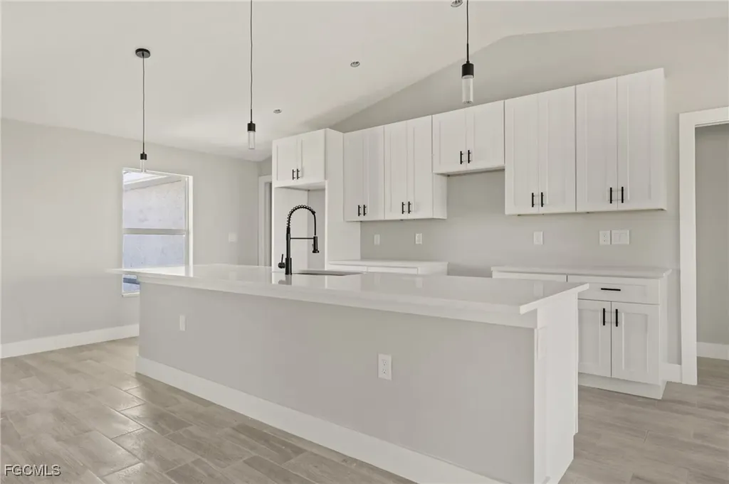 1425 NE 44th Street Cape Coral FL 33909