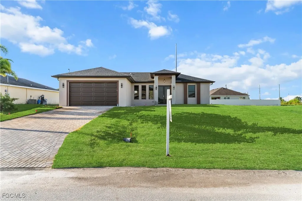 2300 NW 8th Terrace Cape Coral FL 33993