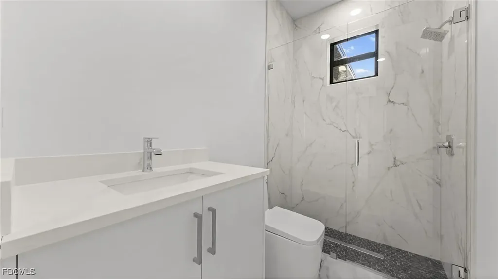 2300 NW 8th Terrace Cape Coral FL 33993