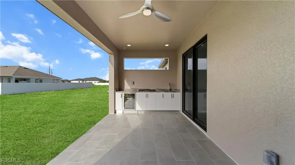 2300 NW 8th Terrace Cape Coral FL 33993