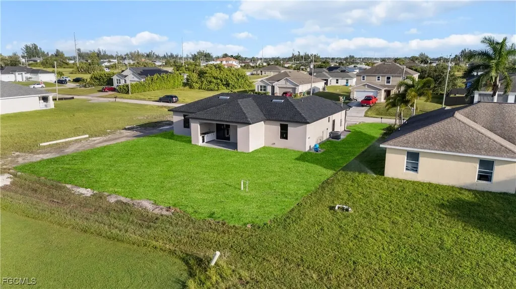 2300 NW 8th Terrace Cape Coral FL 33993